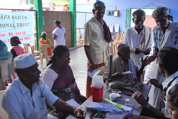 Eye Camp/Eye health check-up to the  village community in Tamilnadu by MSET